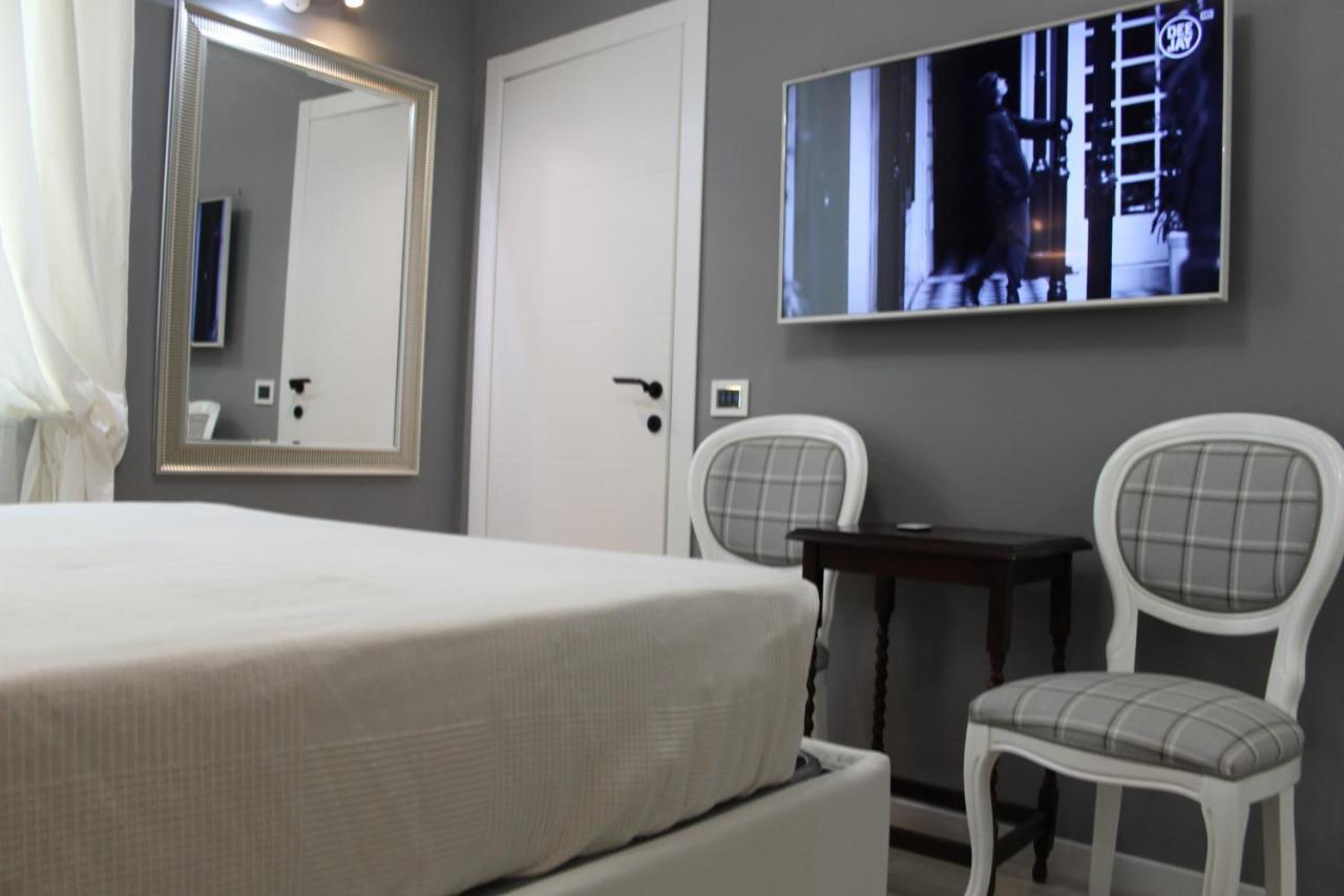 Jacuzzi Apartament By Parmacentro B&B Екстер'єр фото