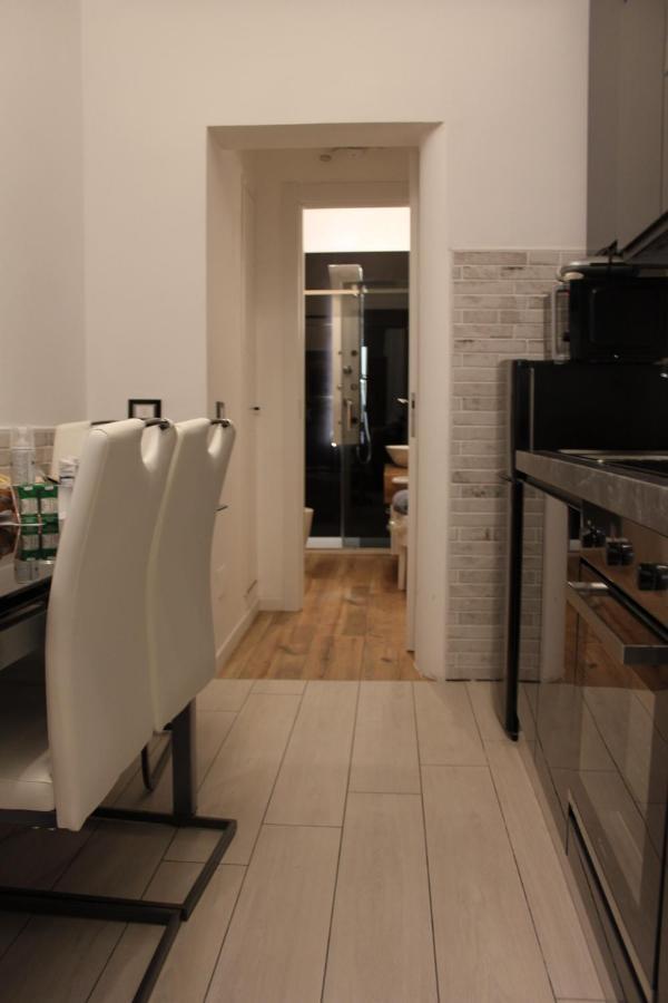 Jacuzzi Apartament By Parmacentro B&B Екстер'єр фото